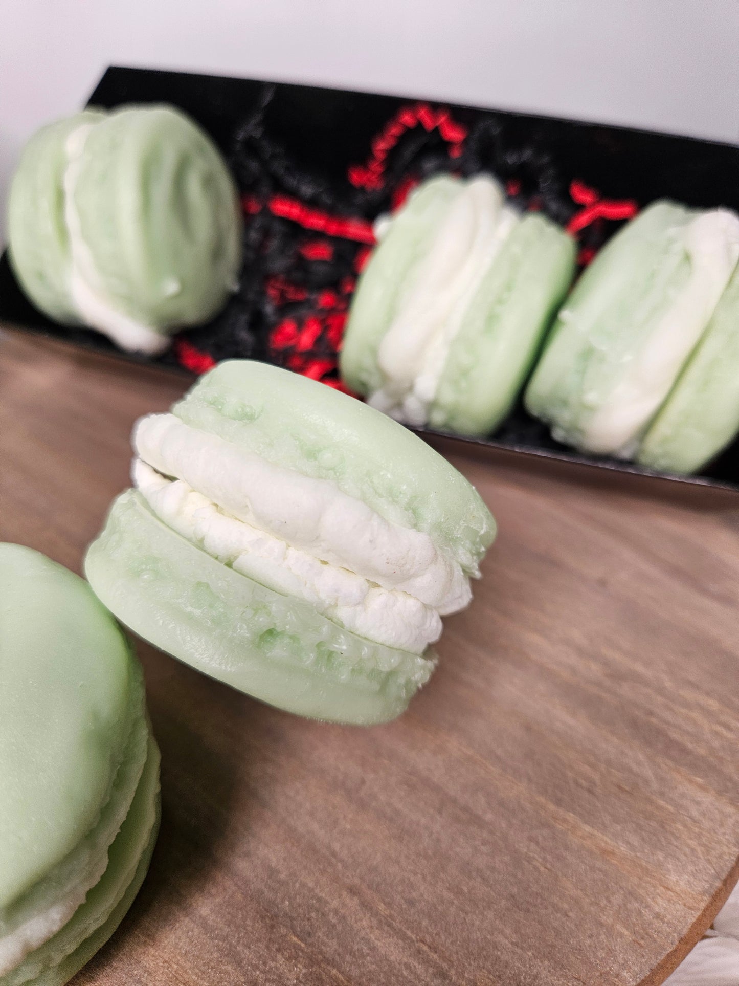 Green Appletini Macrons