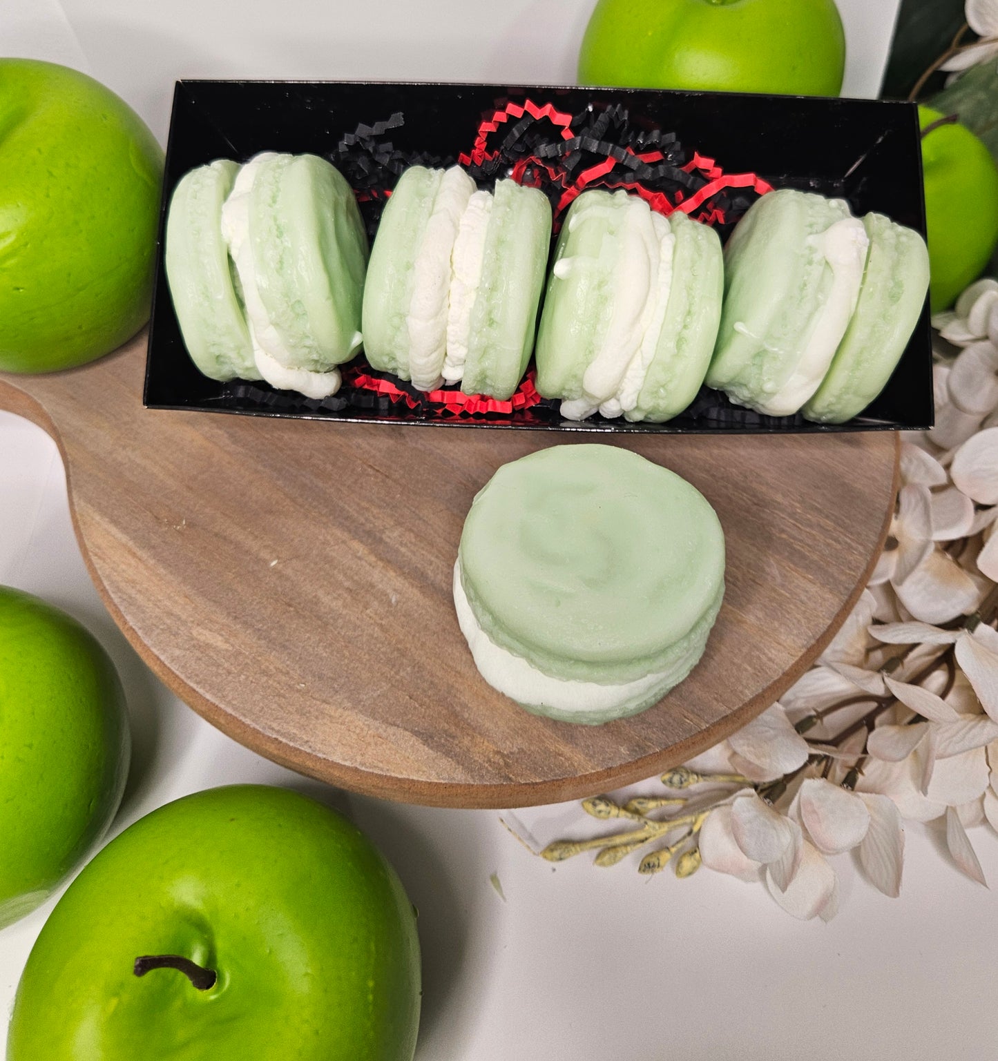 Green Appletini Macrons
