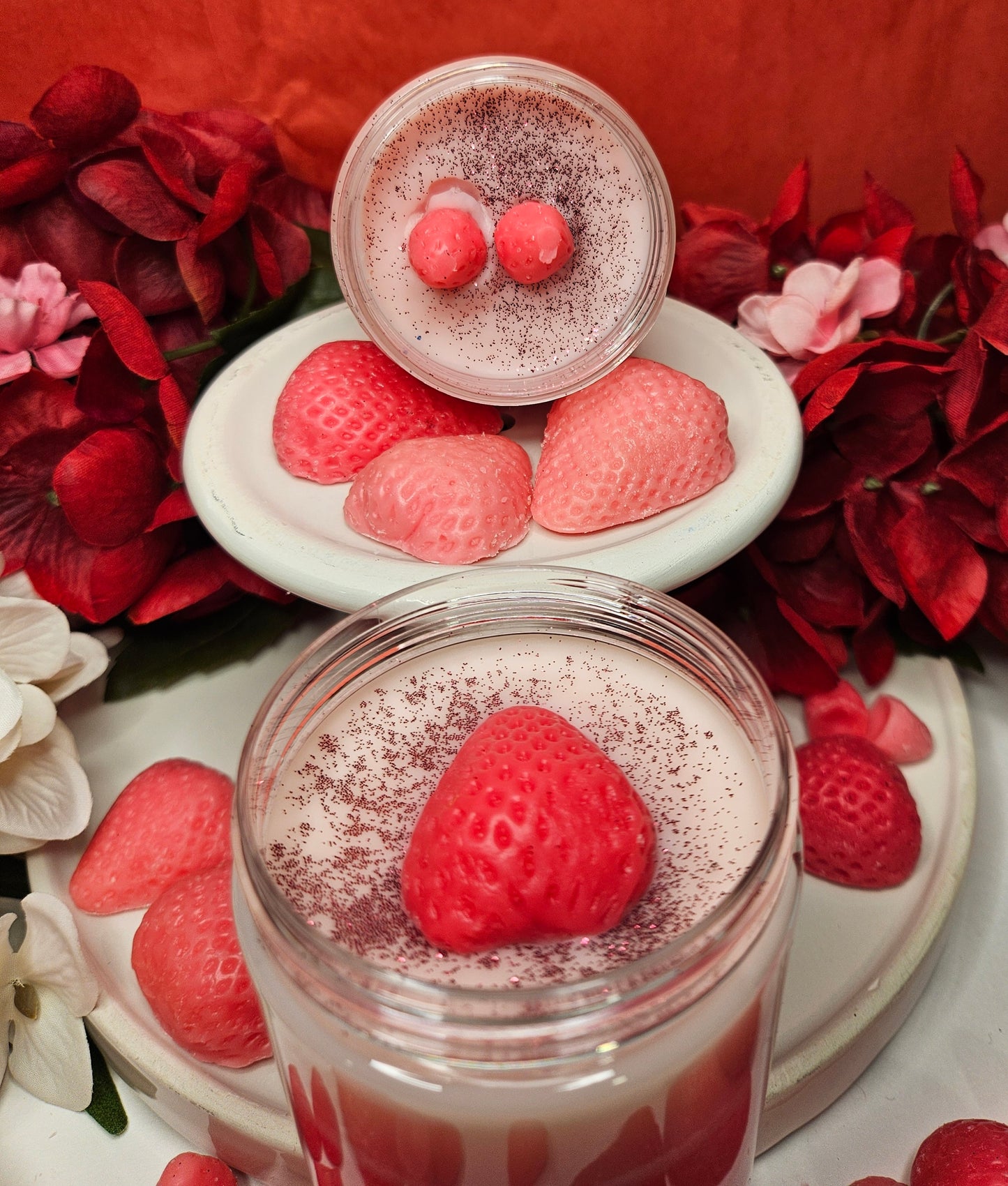Strawberry scoopable wax
