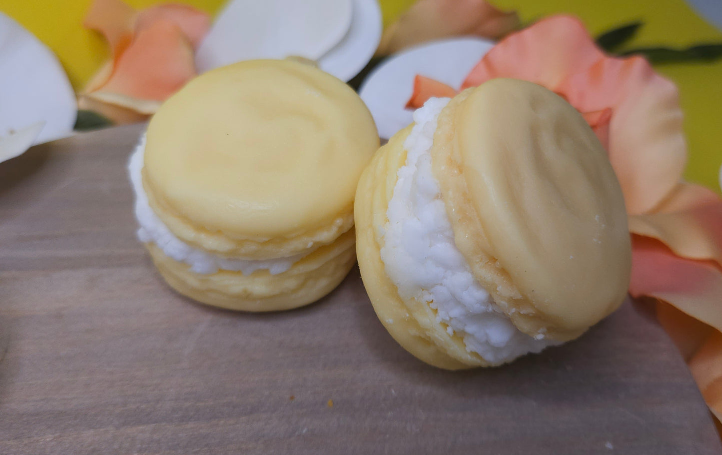 Peach Macrons
