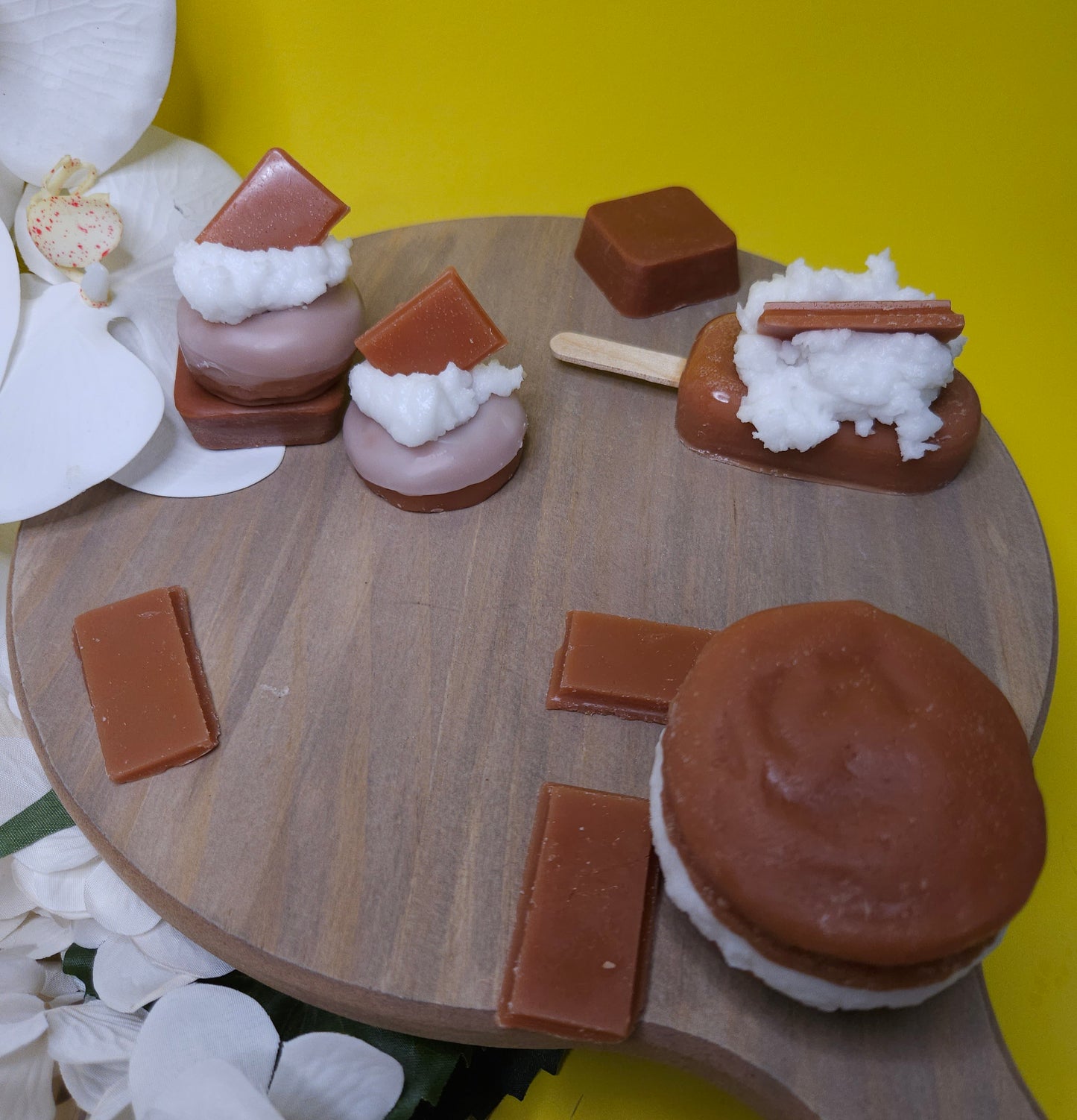 Chocolate Macrons