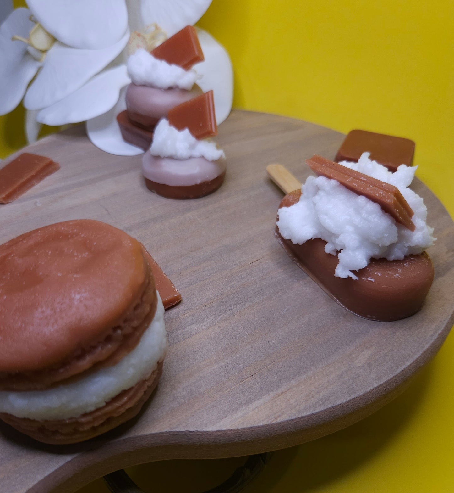 Chocolate Macrons